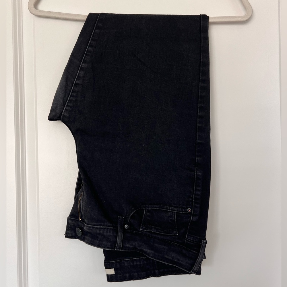 Levi’s Black Jeans